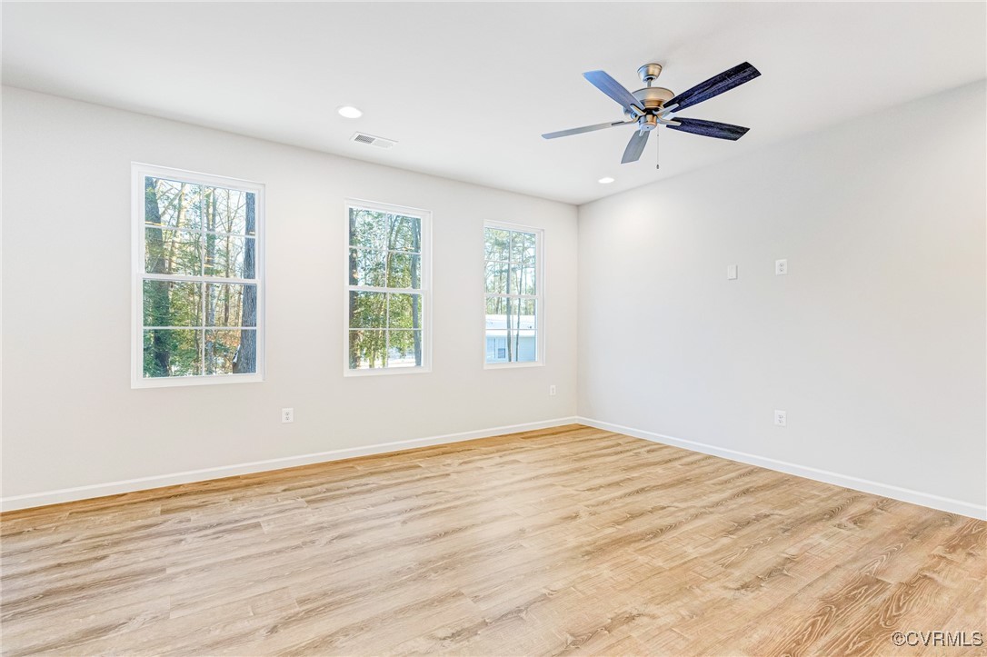 221 Admiral Dr