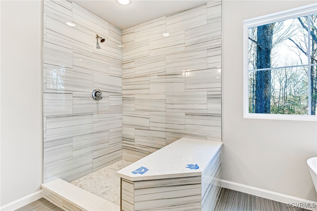221 Admiral Dr