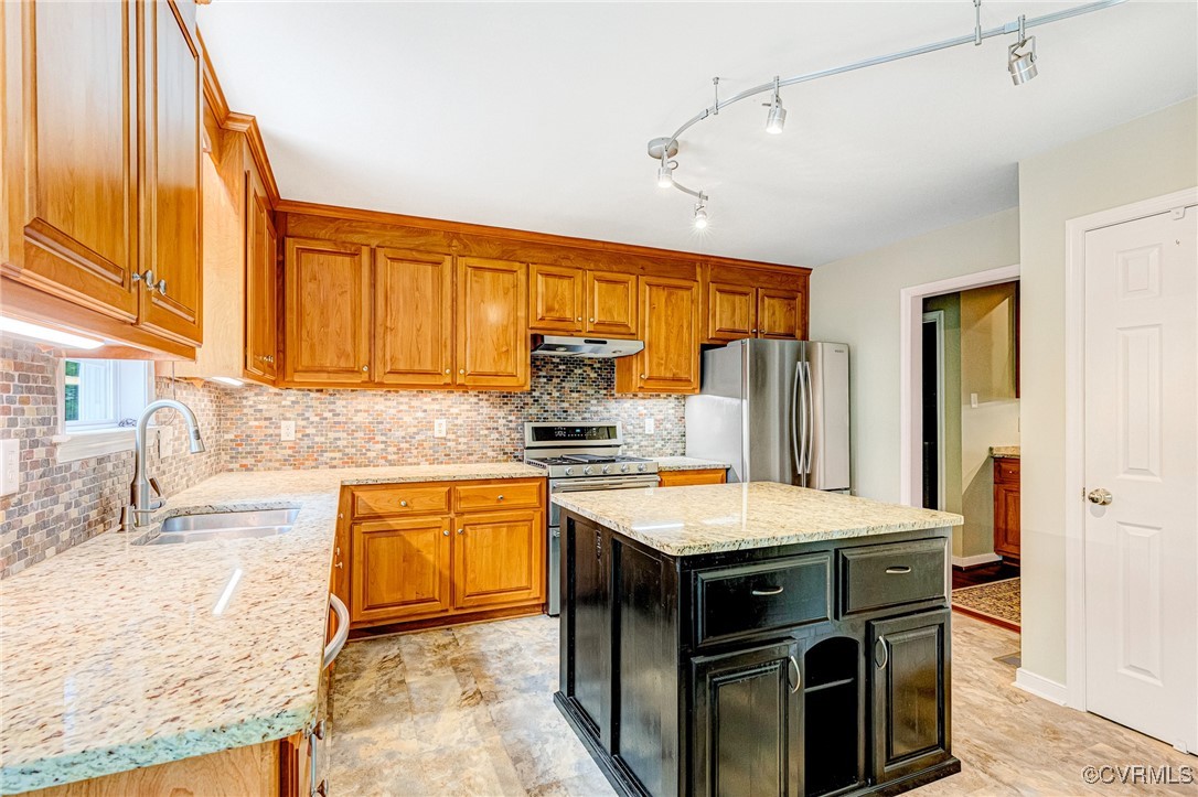 3937 Olde Links Ct