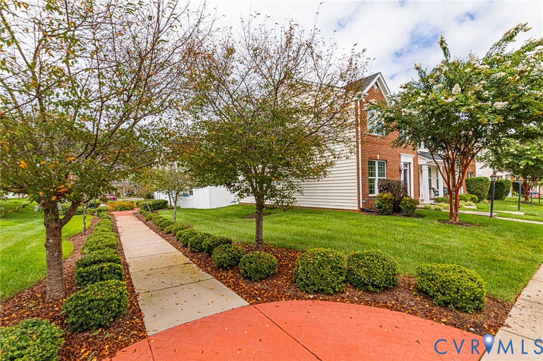 8316 Creekside Meadow Way