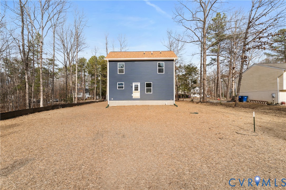 887 Campers Ln
