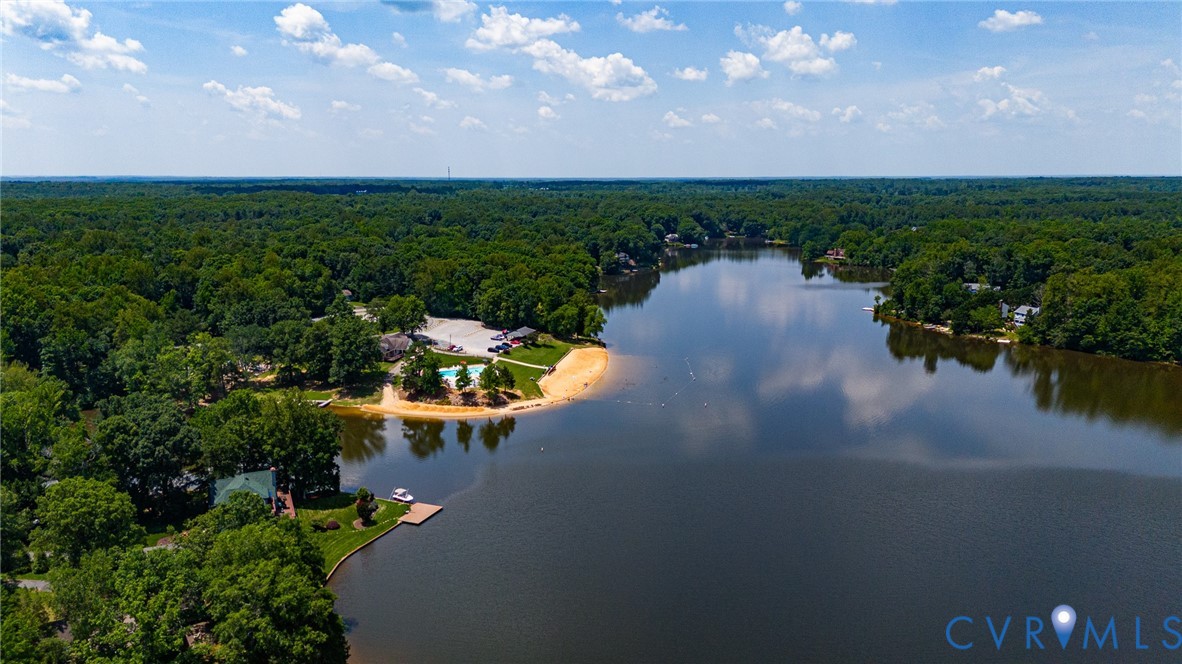 887 Campers Ln