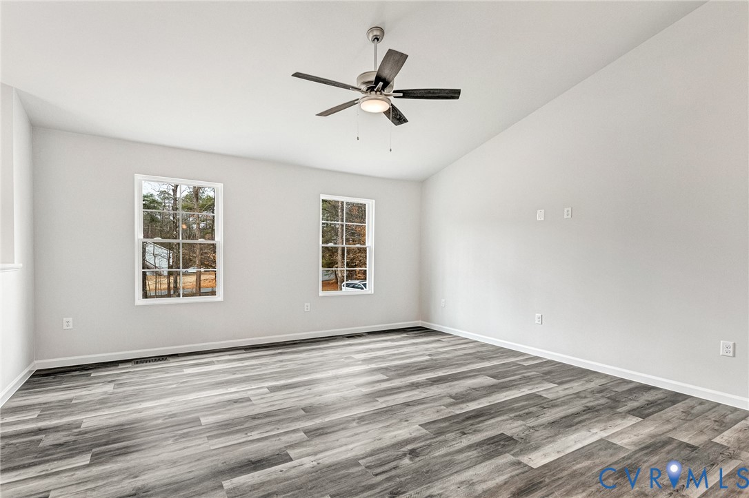 142 Patrick Henry Dr