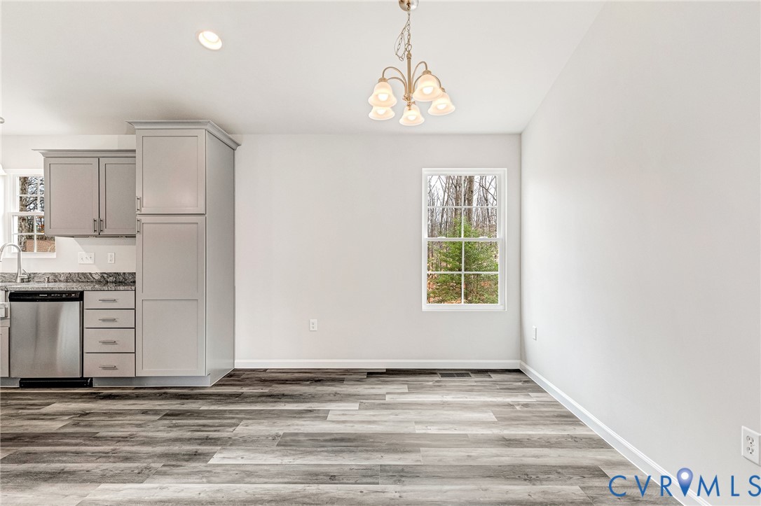 142 Patrick Henry Dr