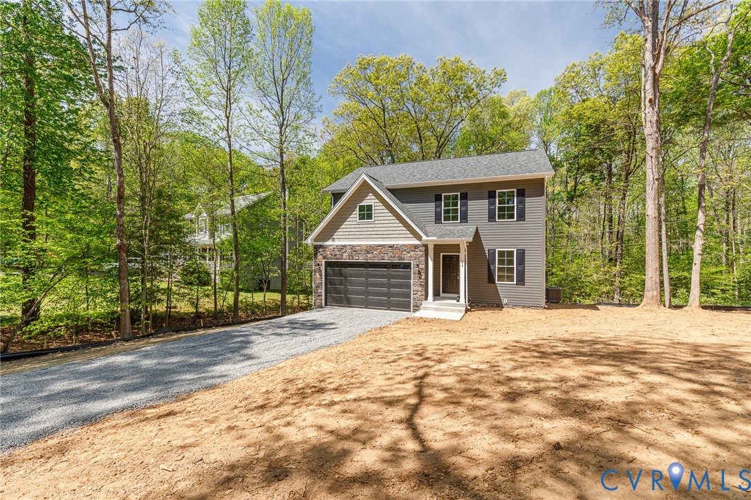 93 Albertson Ct