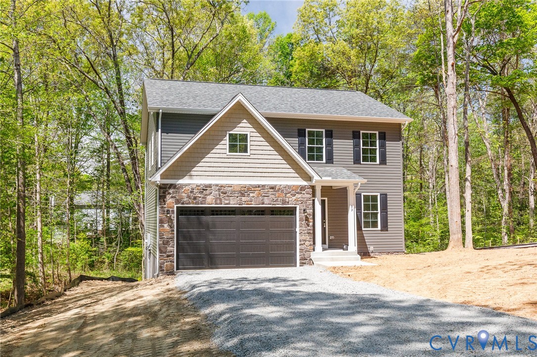 93 Albertson Ct
