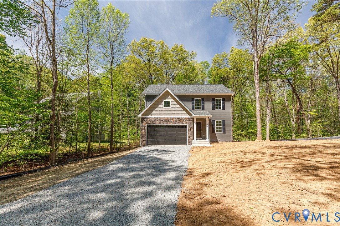 93 Albertson Ct
