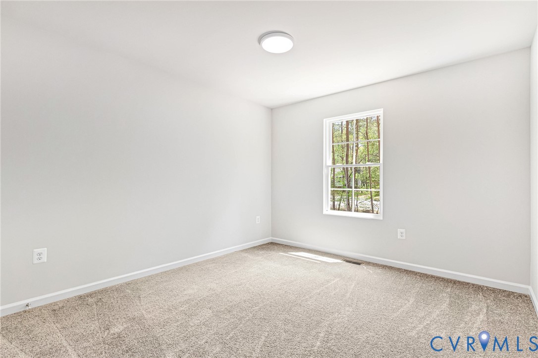 93 Albertson Ct