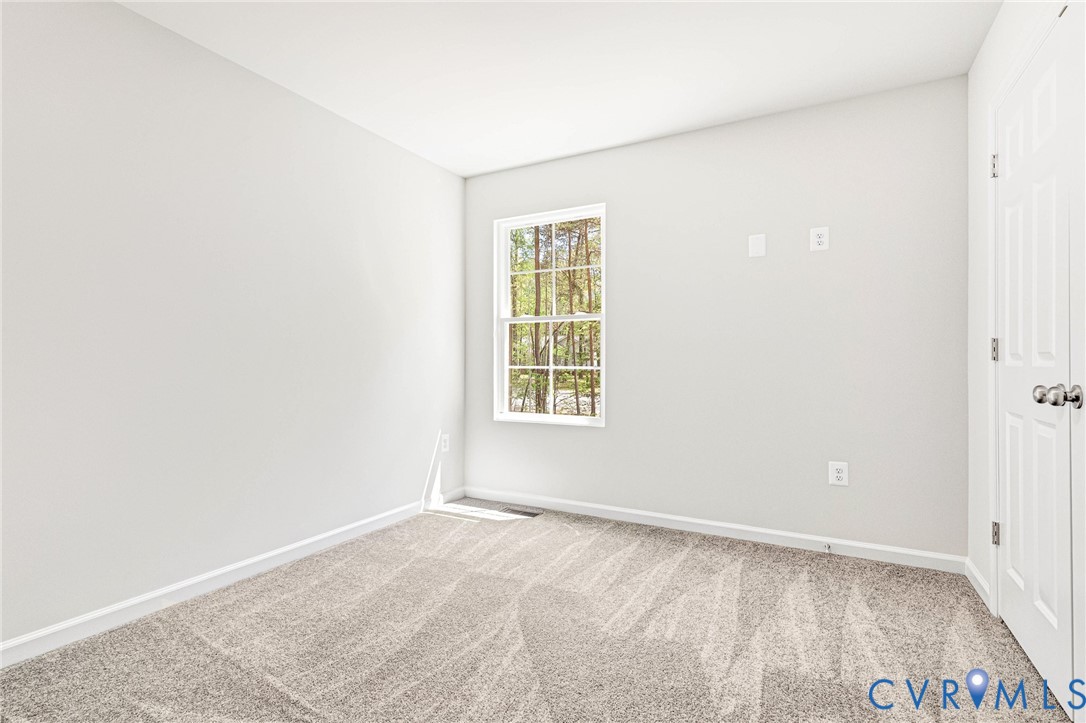 93 Albertson Ct