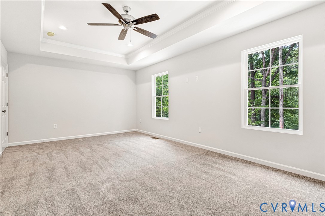 1011 Swan Ln