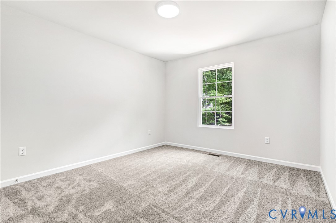 1011 Swan Ln
