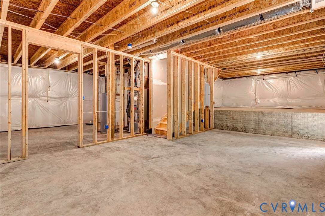 1011 Swan Ln