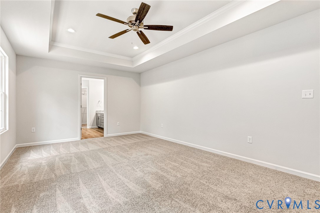 1011 Swan Ln