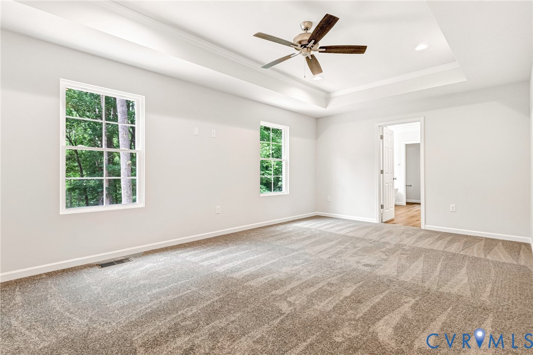 1011 Swan Ln