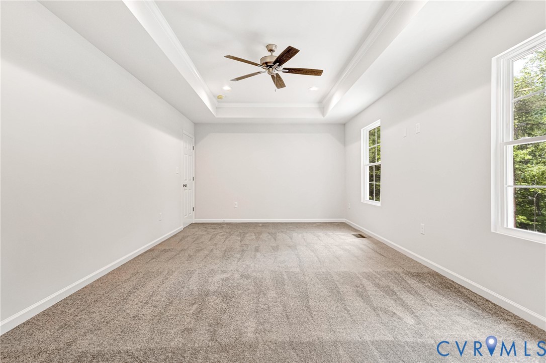 1011 Swan Ln