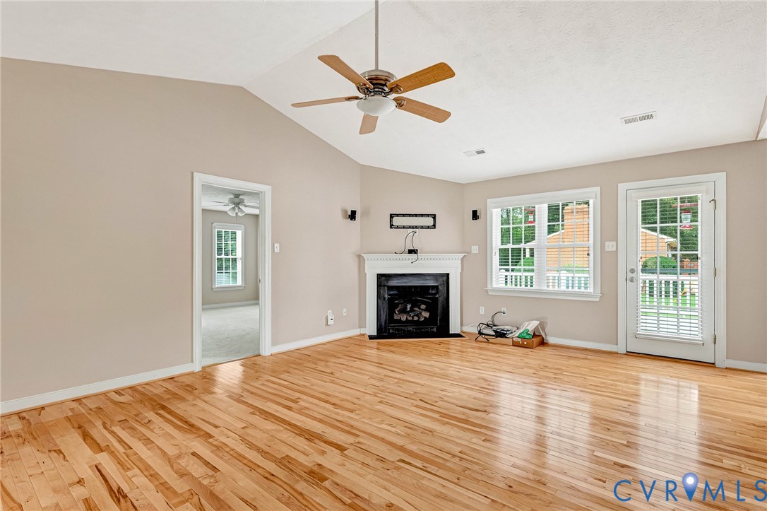 6190 Gary Ln