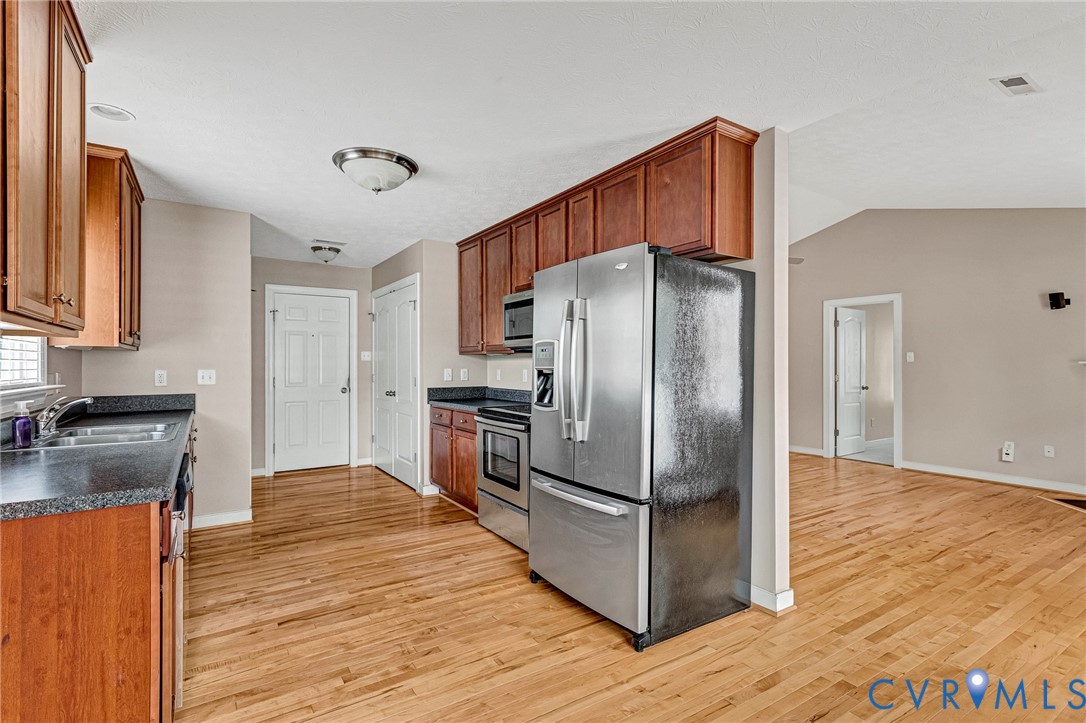 6190 Gary Ln