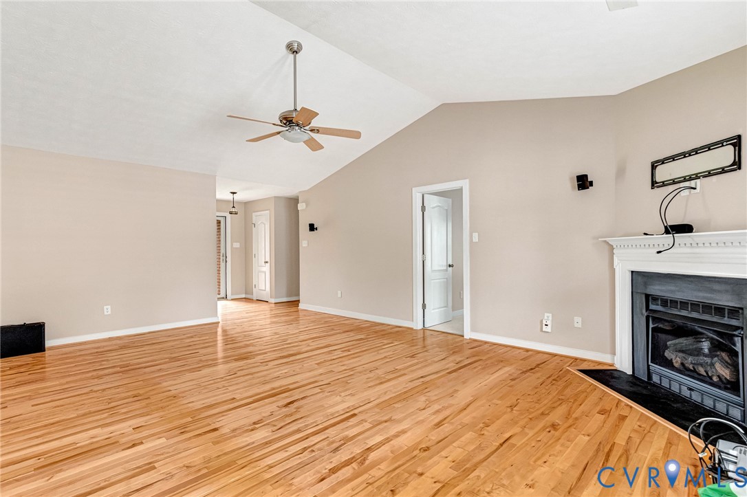 6190 Gary Ln