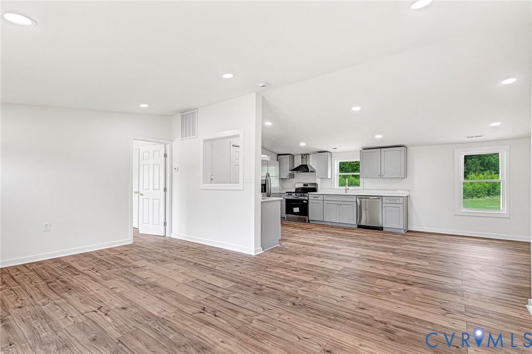 182 Clarks Rd
