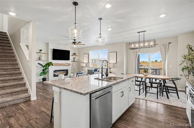 2305 Rosette Lane