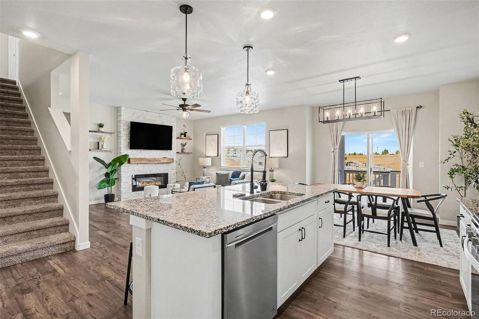 2305 Rosette Lane