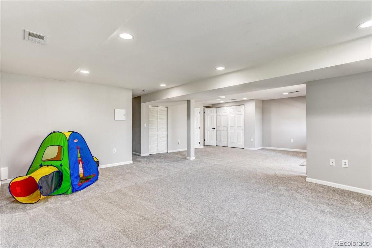 10417 Red Mountain W
