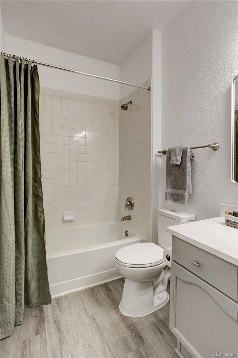 14211 E 1st Drive Unit: 202