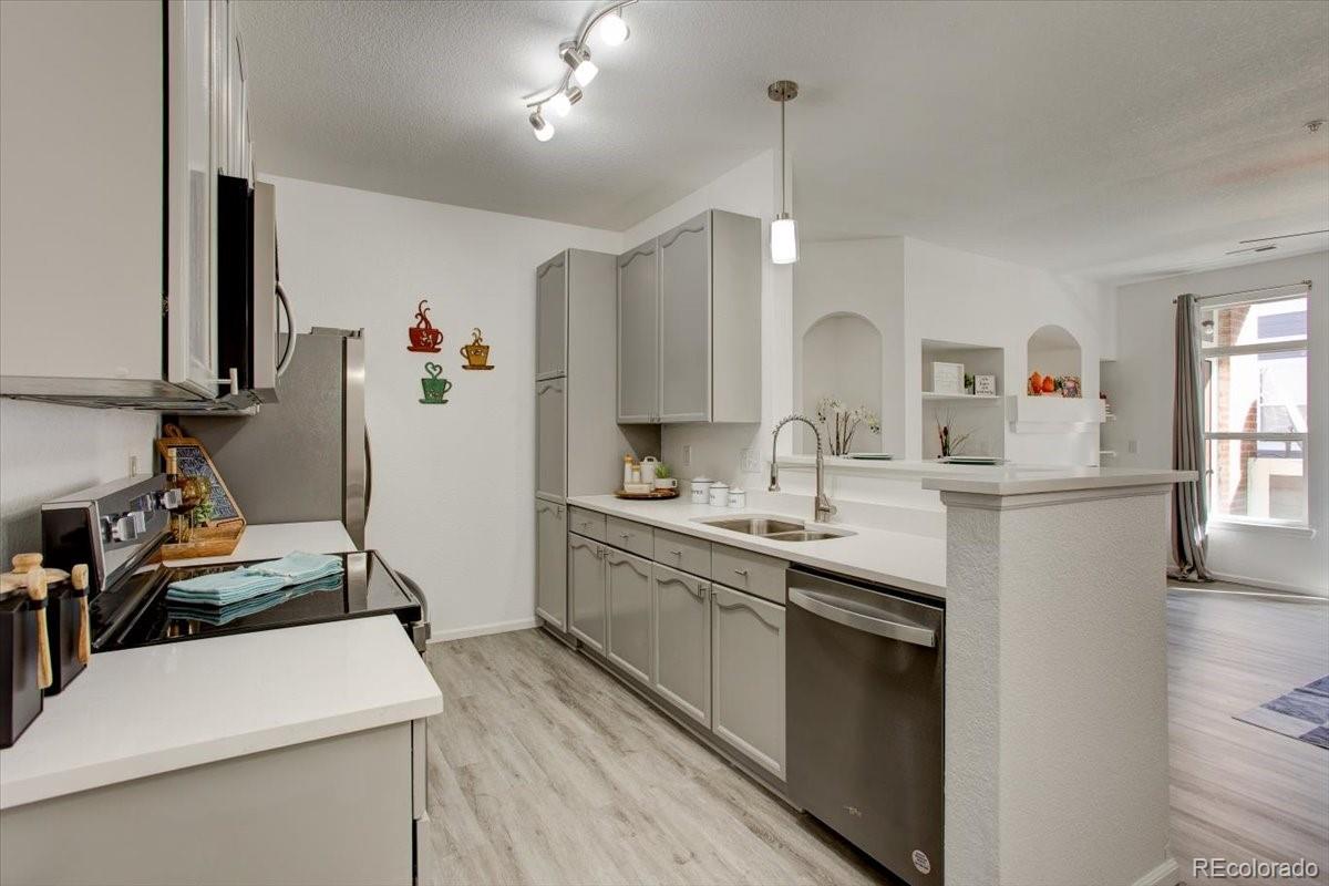 14211 E 1st Drive Unit: 202