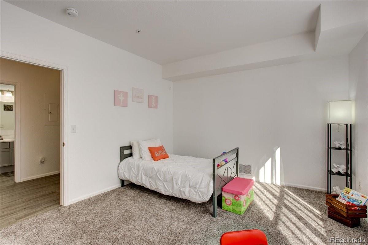 14211 E 1st Drive Unit: 202