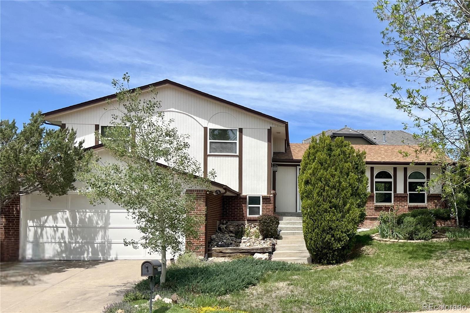 7053 E Maplewood Avenue