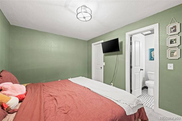 932 S Dearborn Way Unit: 11