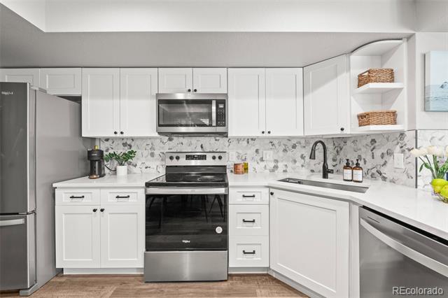 932 S Dearborn Way Unit: 11