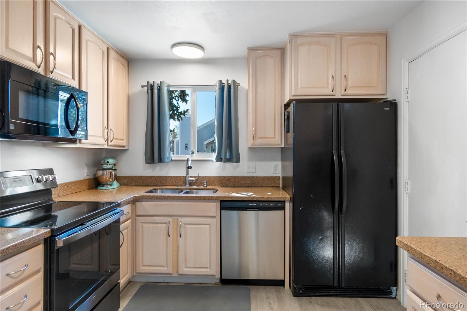 16482 E Radcliff Place Unit: A