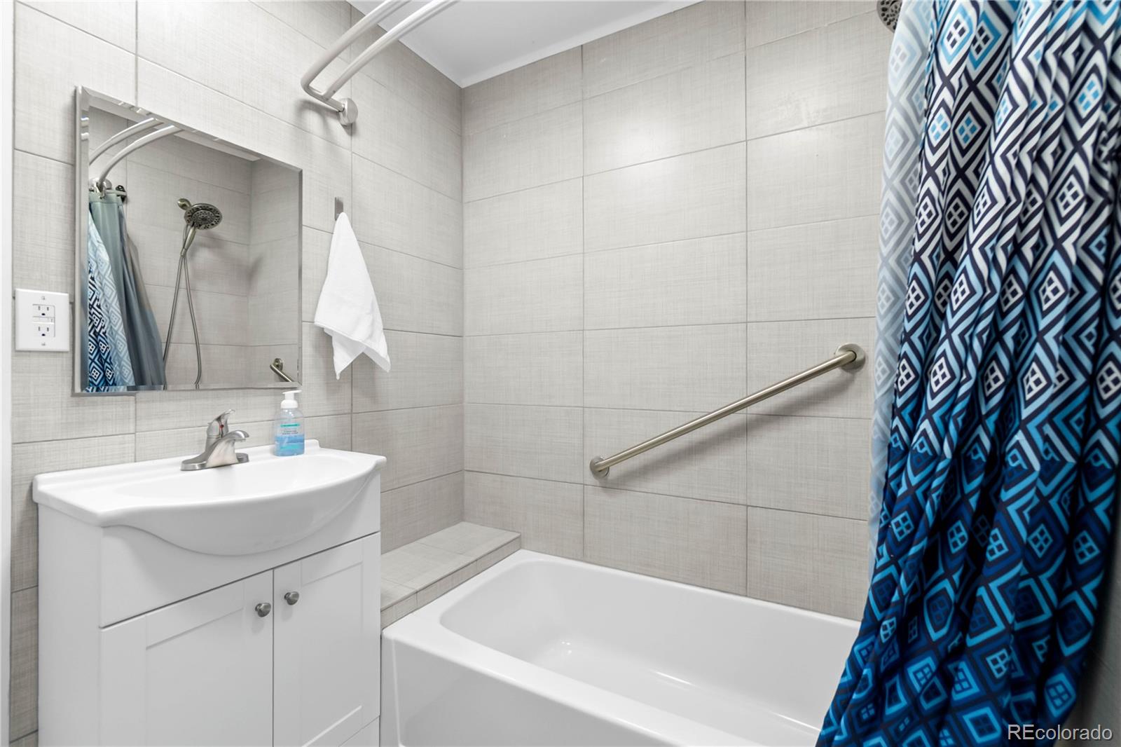 16482 E Radcliff Place Unit: A
