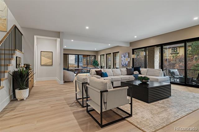 2580 Saddleback Drive