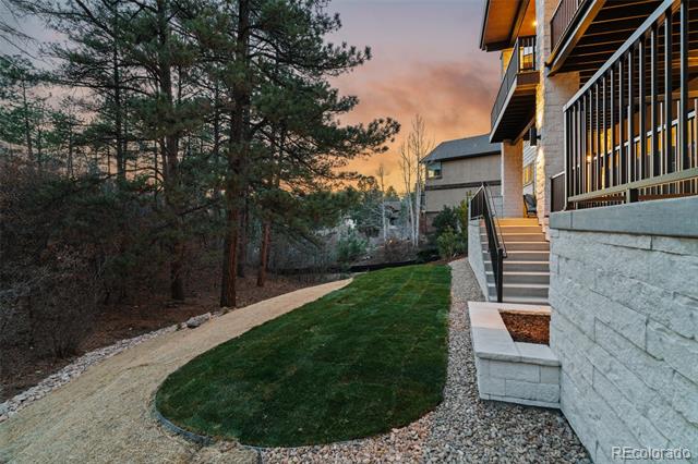 2580 Saddleback Drive
