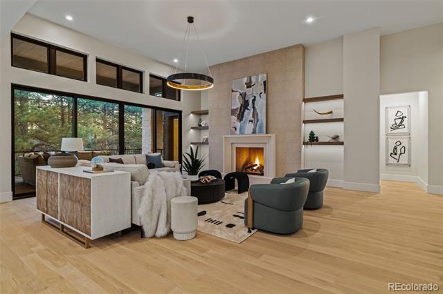 2580 Saddleback Drive