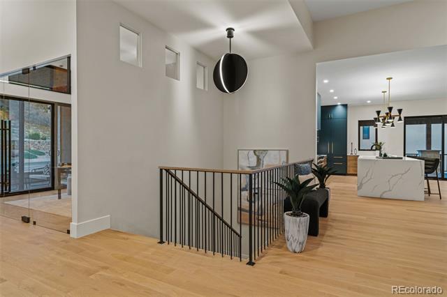 2580 Saddleback Drive