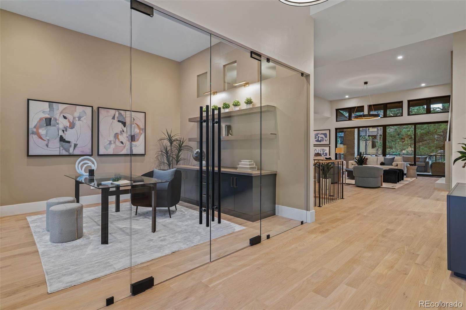 2580 Saddleback Drive