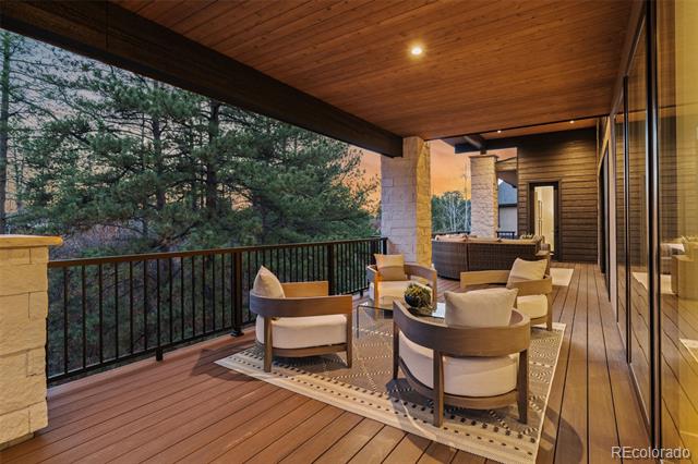 2580 Saddleback Drive