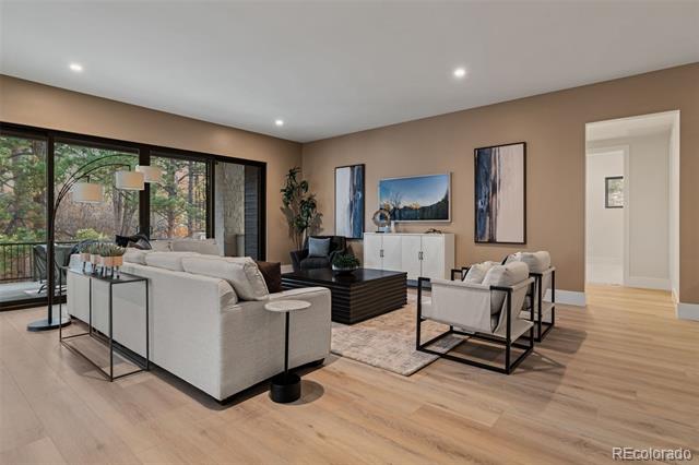 2580 Saddleback Drive