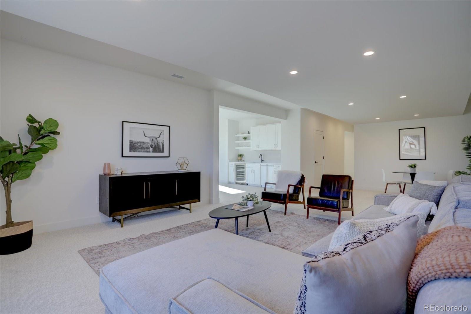 8485 Carneros Court