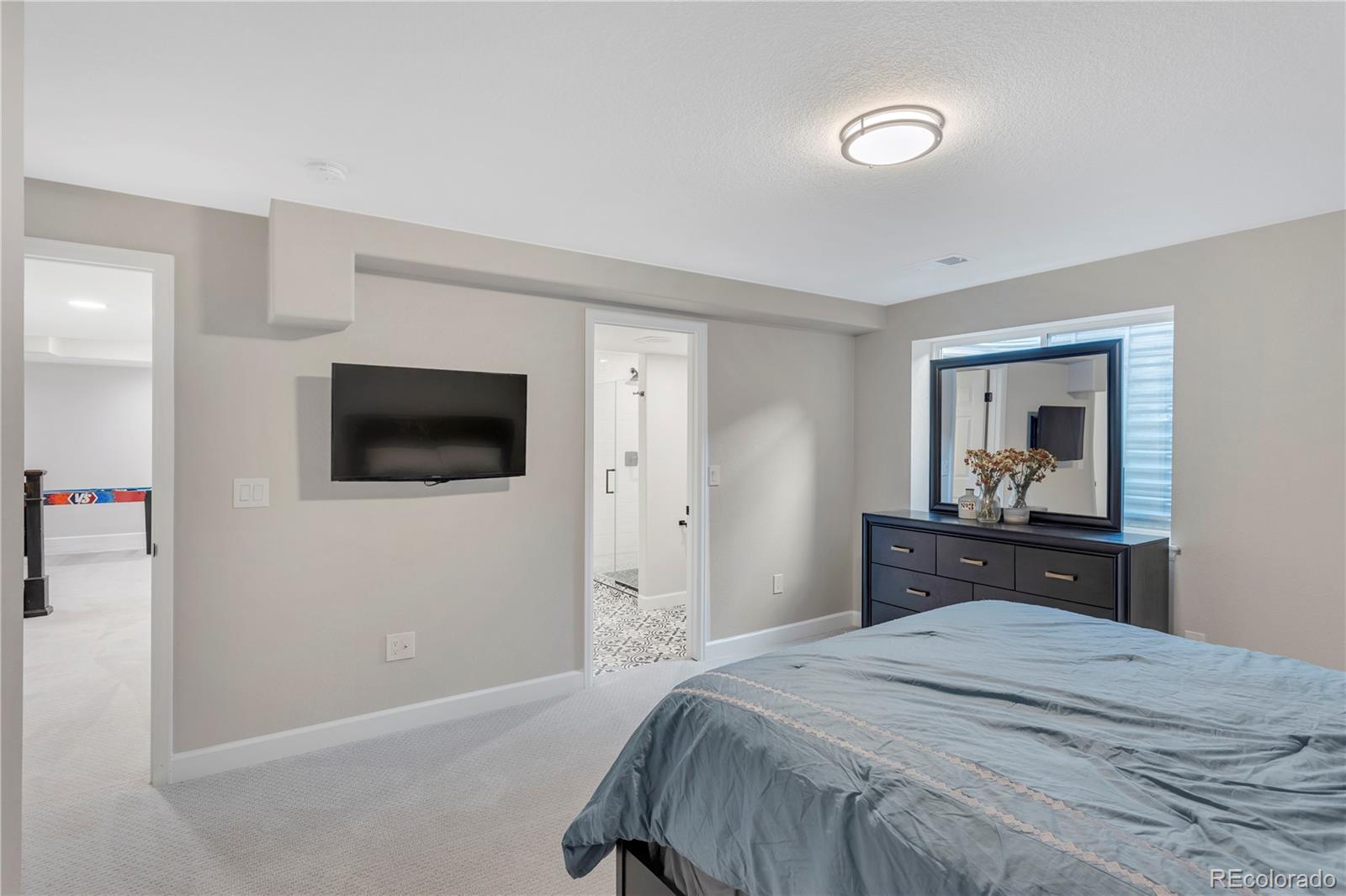 17043 Hastings Avenue