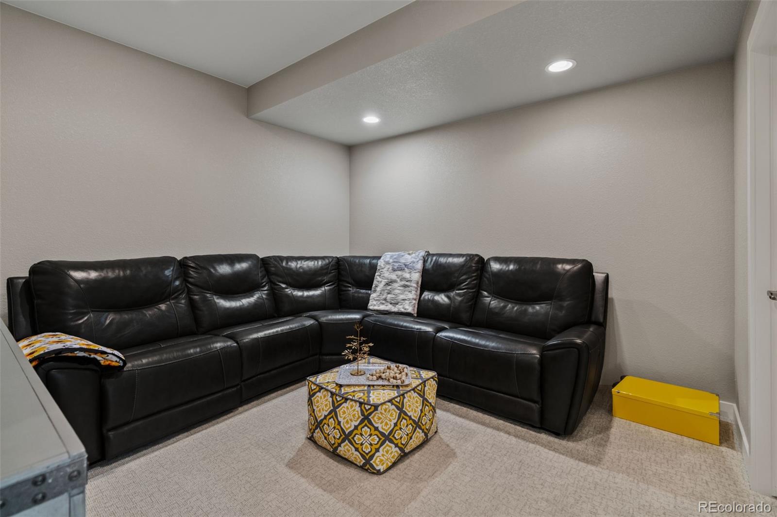 10076 Belvedere Circle