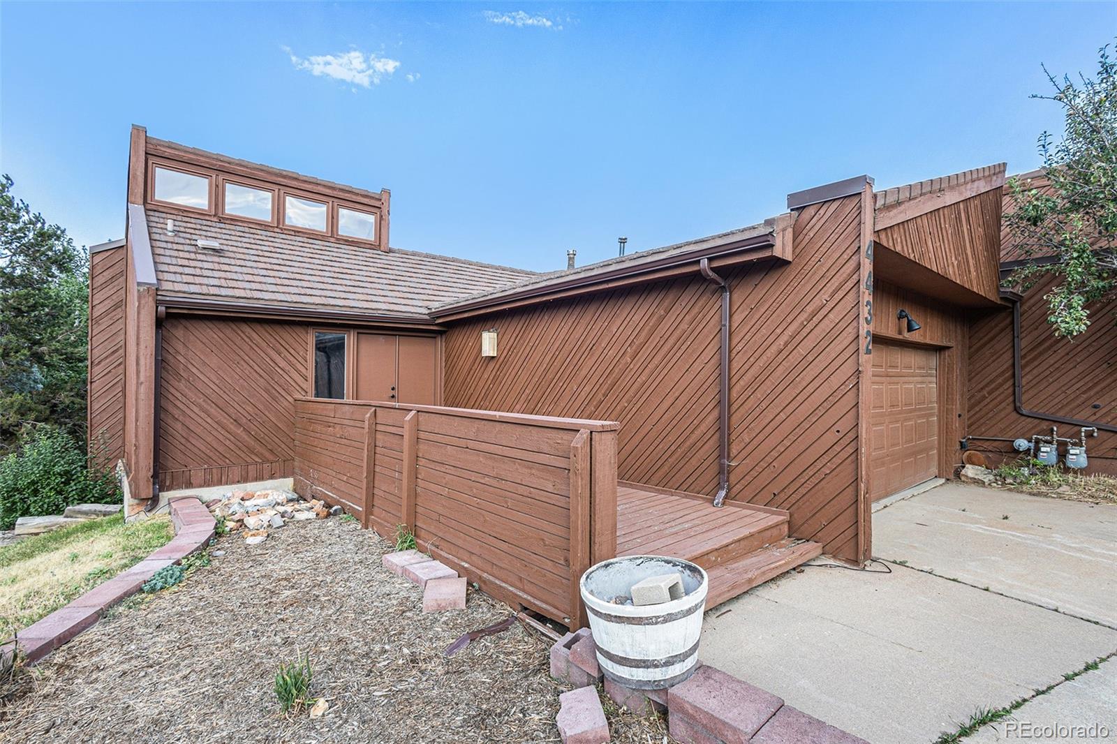 4432 Sentinel Rock