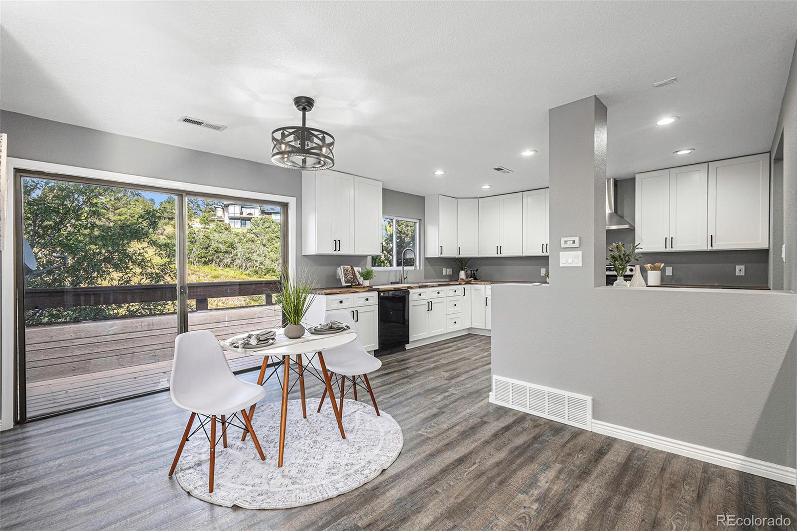 4432 Sentinel Rock