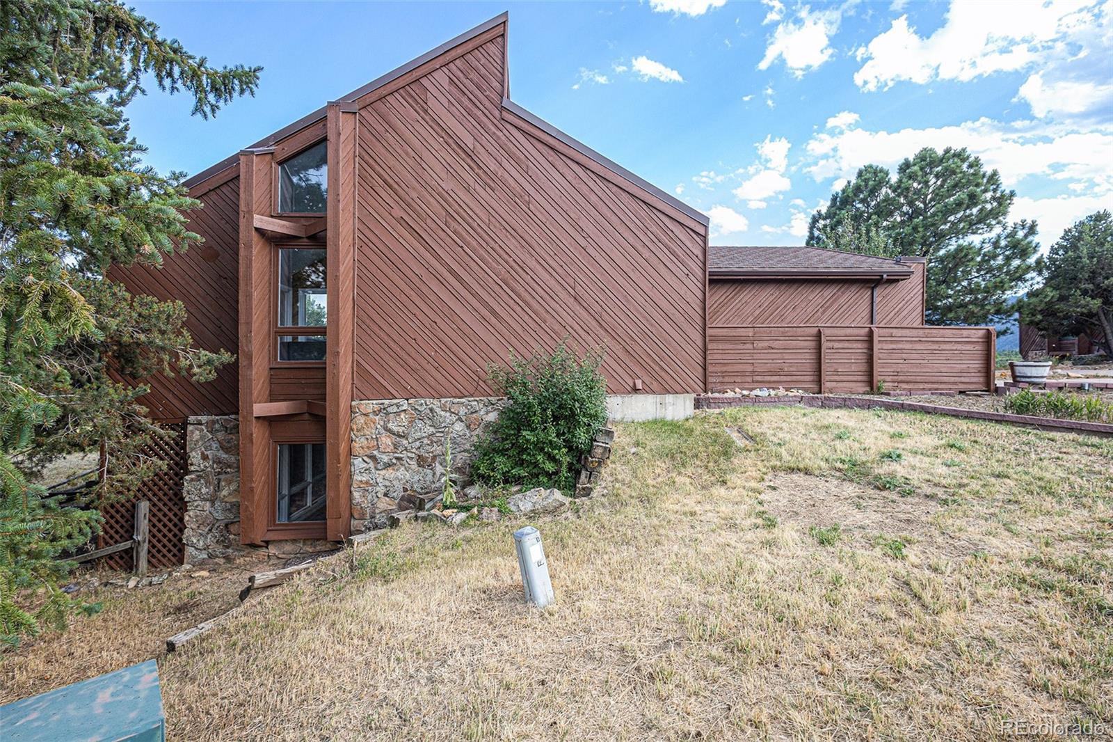 4432 Sentinel Rock