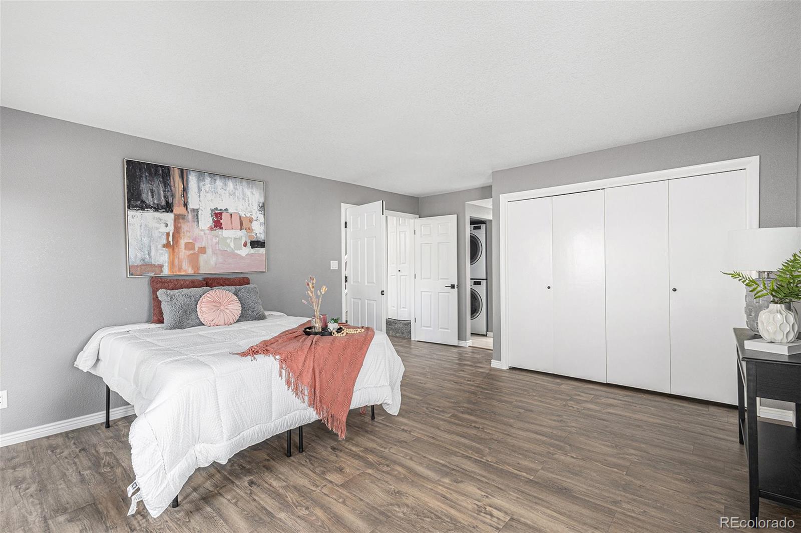 4432 Sentinel Rock