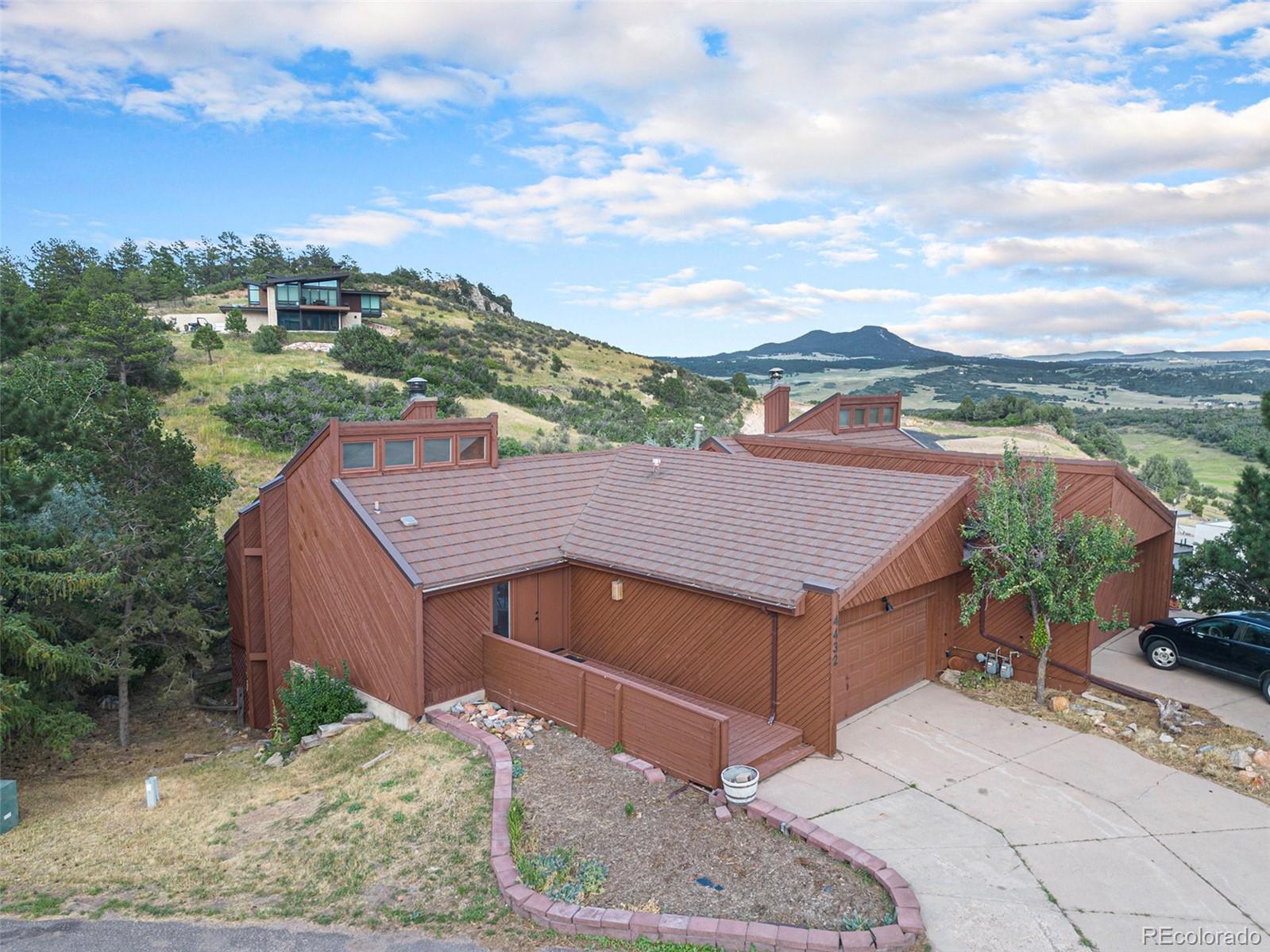 4432 Sentinel Rock