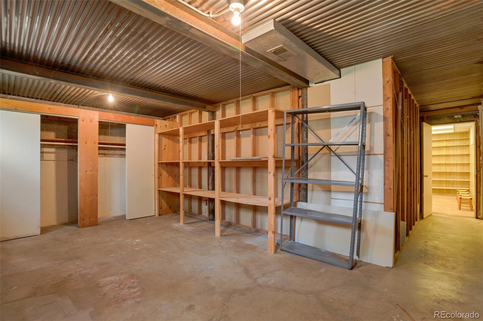 2309 E Floyd Place